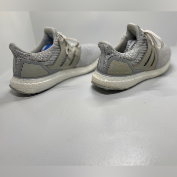 Women’s Adidas Ultra Boost 3.0 Reigning Champ Grey Running Shoes size 8 - Picture 5 of 11